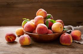 10 Surprising Health Benefits and Uses of Peaches