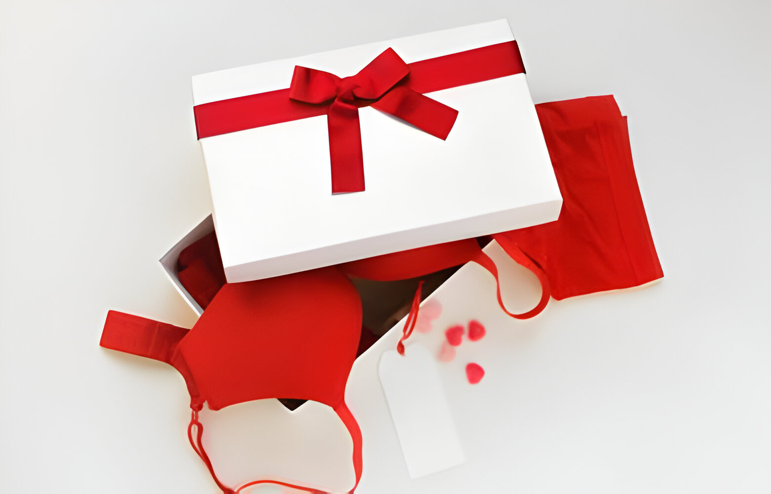 The Silent Seducer: Unveiling the Power of Lingerie Packaging